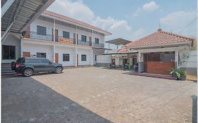 Reddoorz Plus Near Rsud Majalengka